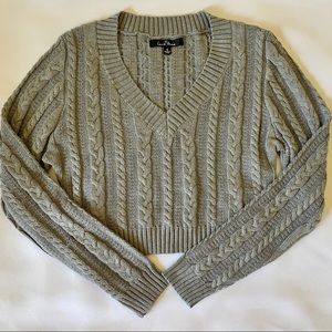 Cropped Braid Sweater (Gray)